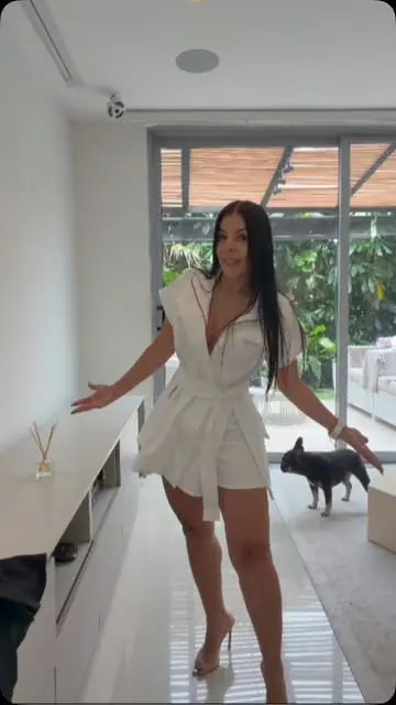 Vestido blazer blanco con short